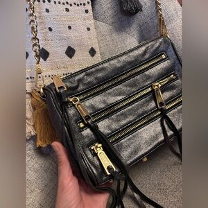 Rebecca Minkoff Leather Crossbody with Gold Hardware❤️😎